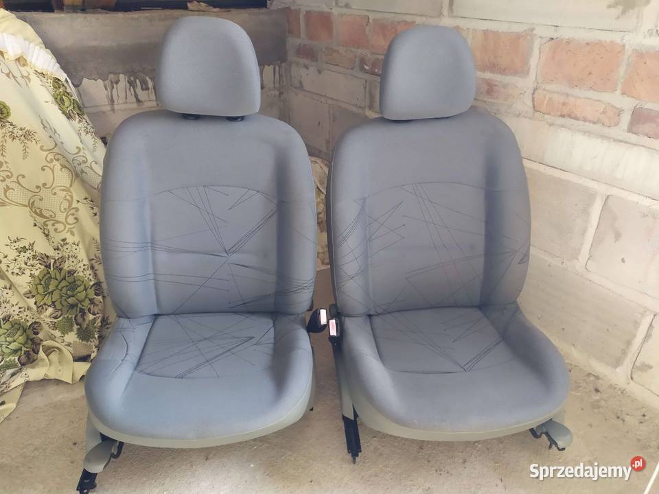 Renault Clio 2 fl 3D wnętrze fotele kanapa Strzyżów