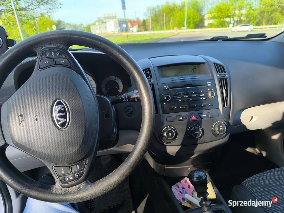 sprzedam kia ceed 2007 benzyna Duchnice