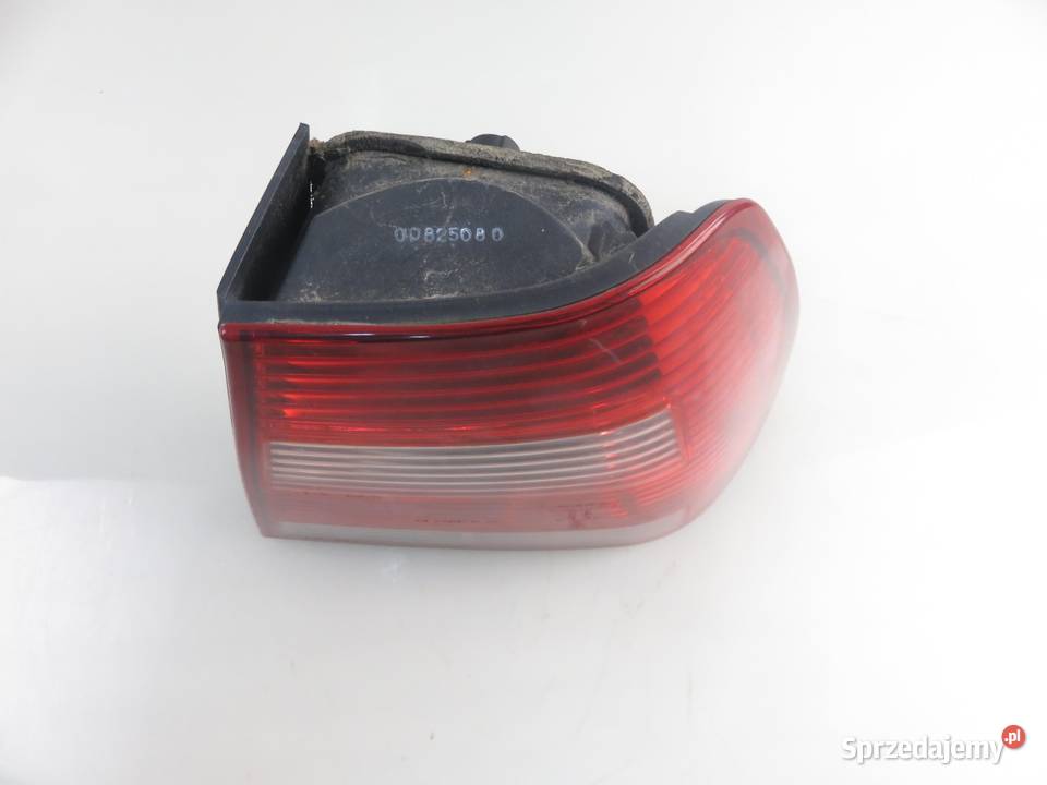 LAMPA PRAWA TYLNA VW BORA