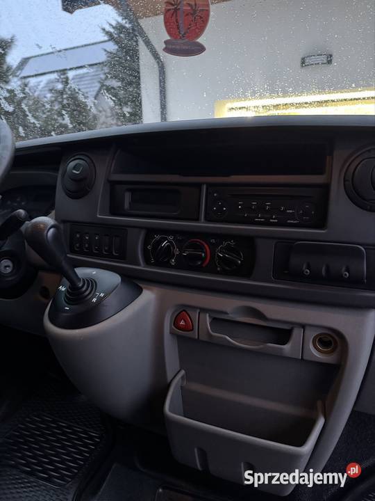 Nissan Interstar 25dci 120 L2H2 Automat zabudowa autoalarm Krępiec