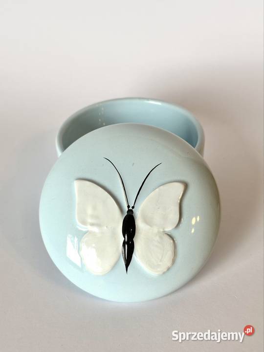 Błękitna szkatułka z motylem ceramika Warszawa