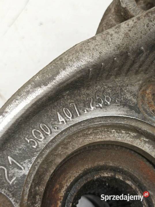 ZWROTNICA PRAWY PRZÓD 20 TSI 300 5Q0407258A Rok produkcji 2018