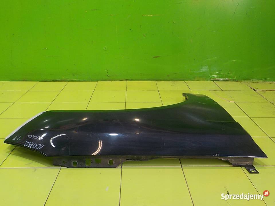 FORD FOCUS MK3 12r HB 5D blotnik prawy przod mazowieckie Suków