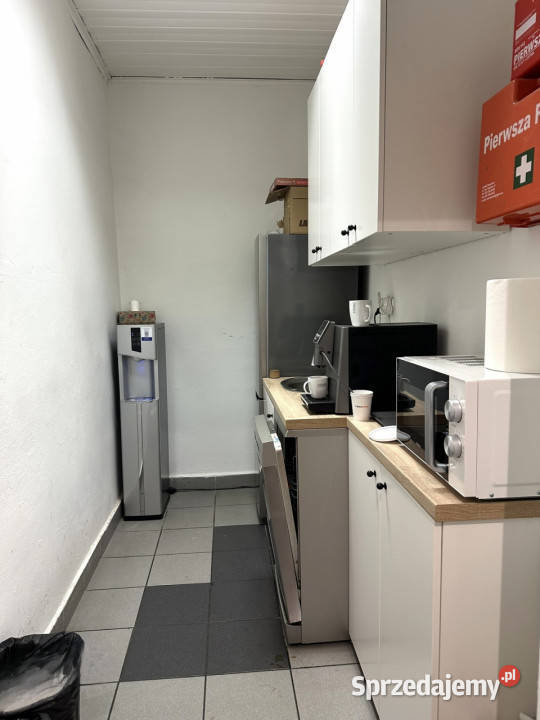 Magazyn biura salon sprzedaży sala szkoleniowa