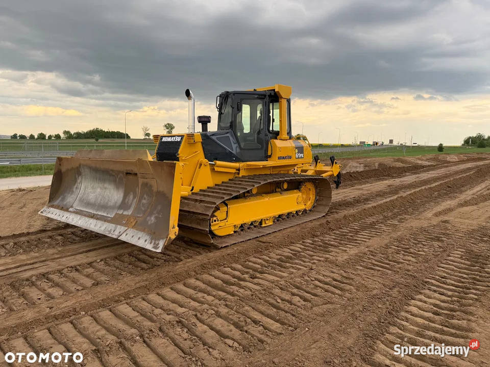 Komatsu Spycharka D61PX15 Zrywak Lemiesz Maszyny budowlane