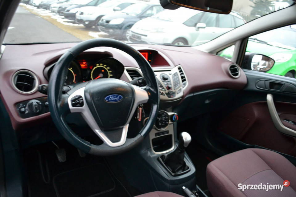 Ford Fiesta Podgrz nieuszkodzony Częstochowa