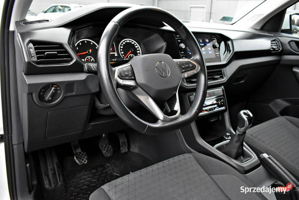 Volkswagen TCross Bezwypadkowy Salon Polska światła przeciwmgielne T-Cross łódzkie Łódź