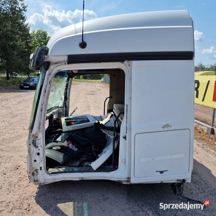 MERCEDES ACTROS MP4 STREAM SPACE KABINA 25M BDF części blacharskie Trzciel