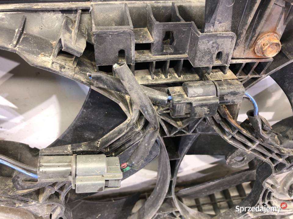 WENTYLATOR CHŁODNICY MITSUBISHI LANCER VIII 18 osobowe