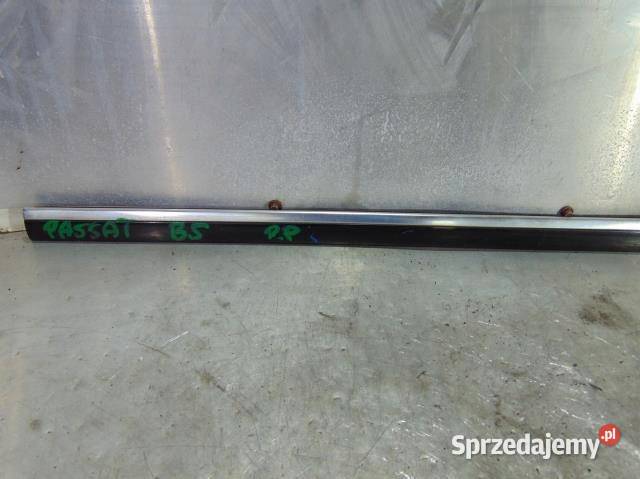 LISTWA DRZWI PRAWY PRZÓD LC9Z CHROM PASSAT B5
