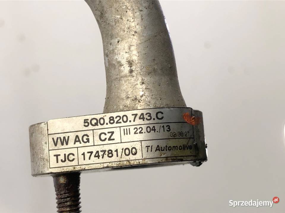 RURKA KLIMATYZACJI VW GOLF VII 5Q0820743C 14 122 osobowe