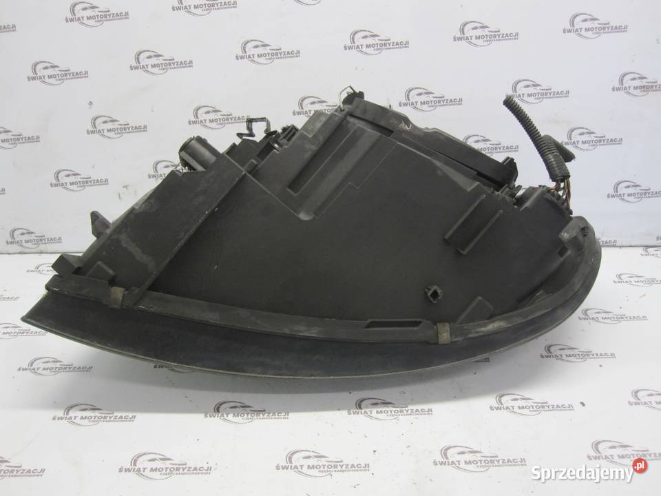 VOLVO C30 RDESIGN 07r lampa prawa przód ANGLIK Lampy przednie Kielce