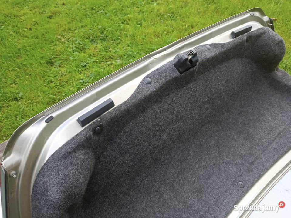 Honda City IV 4 klapa bagażnika kompletna YR528M Sieradz