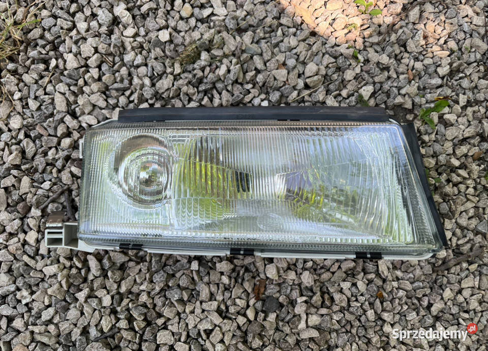 Nowa lampa przednia prawa oryginał skoda Octavia osobowe Warszawa