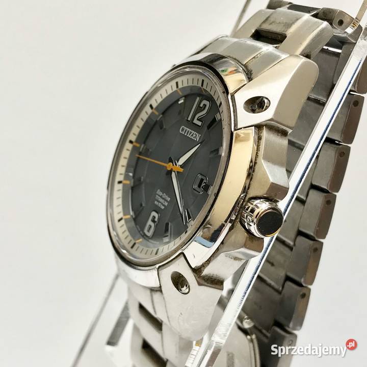citizen eco drive titanium marinaut