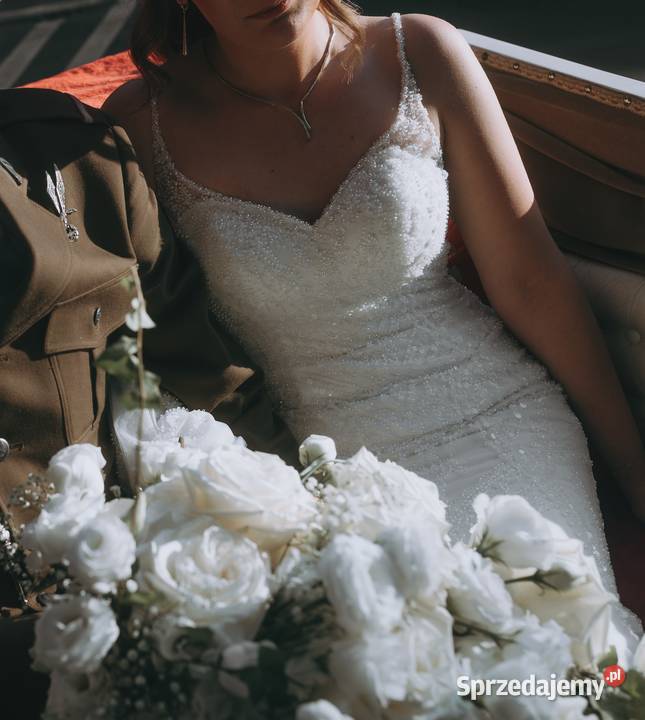 Suknia ślubna z trenem bogato zdobiona Oxford Tarnów