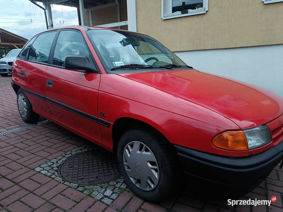 Opel Astra 14 Kat benzyna 32 Lata Fajny Stan sprzedam