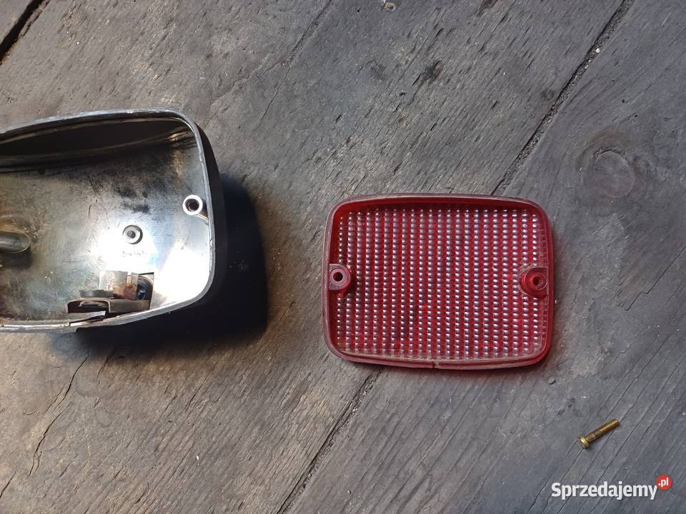 Tylna lampka przeciwmgielne fiat 126p Maluch Oświetlenie Świdnica Polska