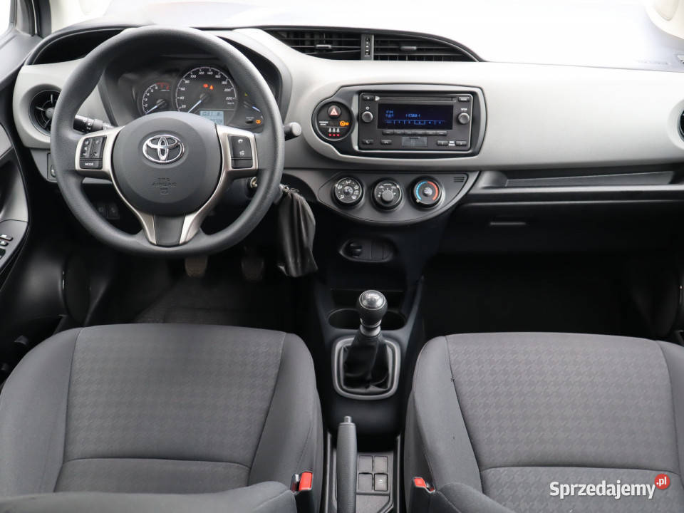 Toyota Yaris 15 Dual VVTi 82KM Piaseczno