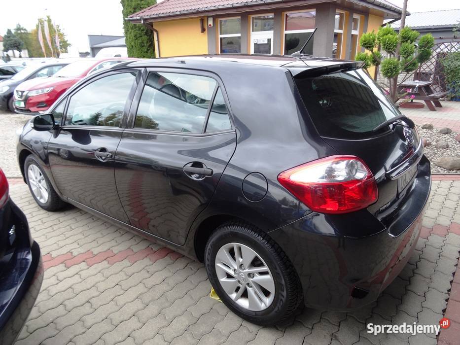 TOYOTA AURIS Goleniów