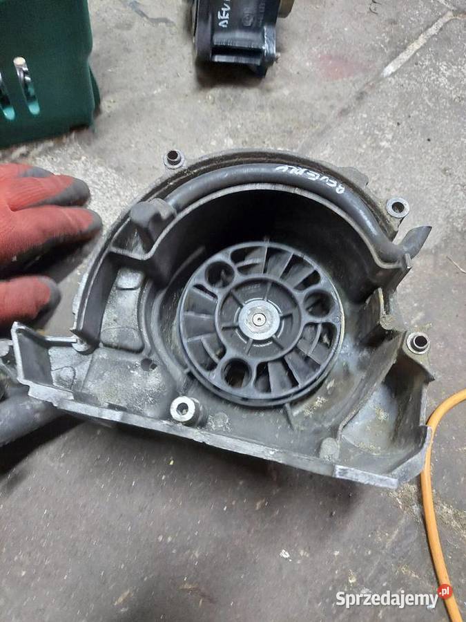 Piaggio Beverly 125 pompa wody obudowa pompy Pokrywy i osłony silnika Jelenia Góra