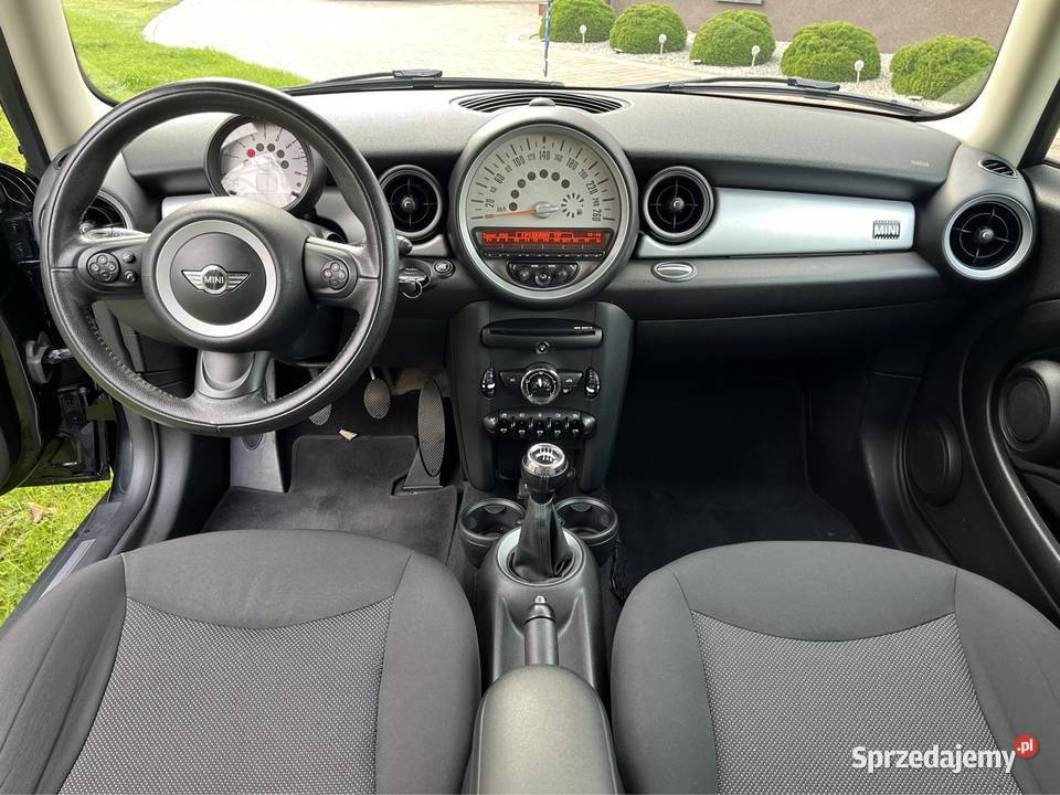 MINI ONE 16 71 000 przebieg 98KM Siewierz