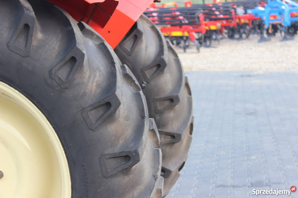 Ciągnik rolniczy Zetor 6341 Sokoły