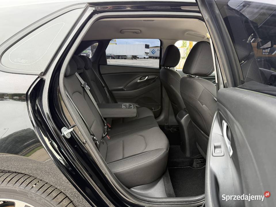 Hyundai i30 14 BENZYNA Klimatronik Nawigacja Motoryzacja Konin