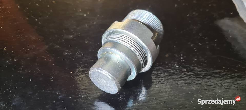 Honda Goldwing 1800 śruba tuleja wahacza lewa