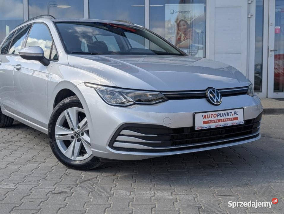 Volkswagen Golf 2023r Salon ACC Czujniki pt VC benzyna sprzedam