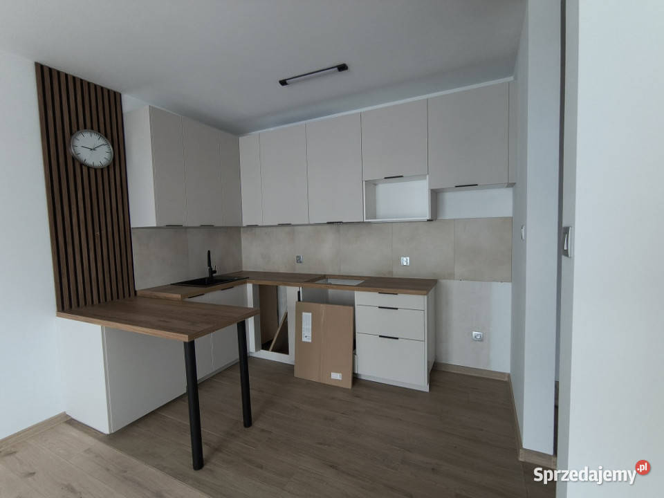 2pokojowe mieszkanie z balkonem miejscem w