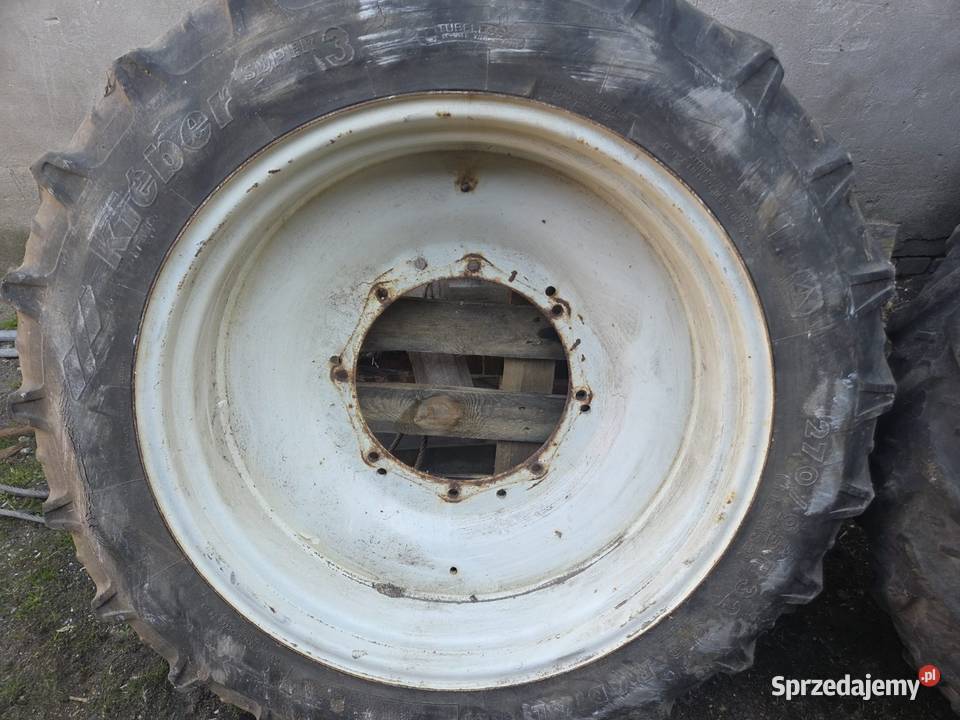 Koła felgi woskie r32 przód tyłr46 NH7030 Nowa Sól sprzedam