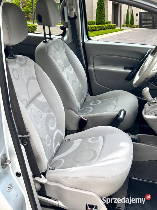 Renault Kangoo Oasis 15 dCi 90 Salon Polska 2