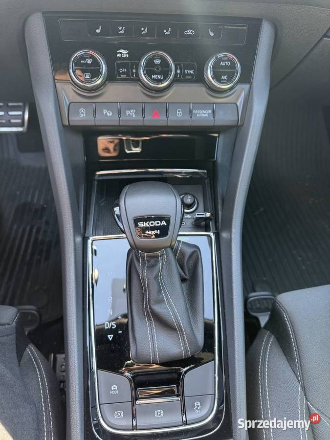 Skoda Karoq Sportline 20 TSI 190 4x4 salon 1 wł