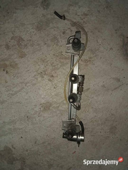 Listwa wtryskowa Audi a4 B5 16 benzyna 9401 Ciechanów