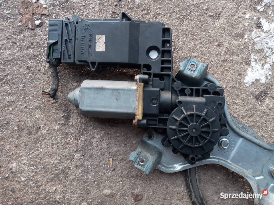 Podnośnik Elektryczny Prawy Passat B4 Turek sprzedam