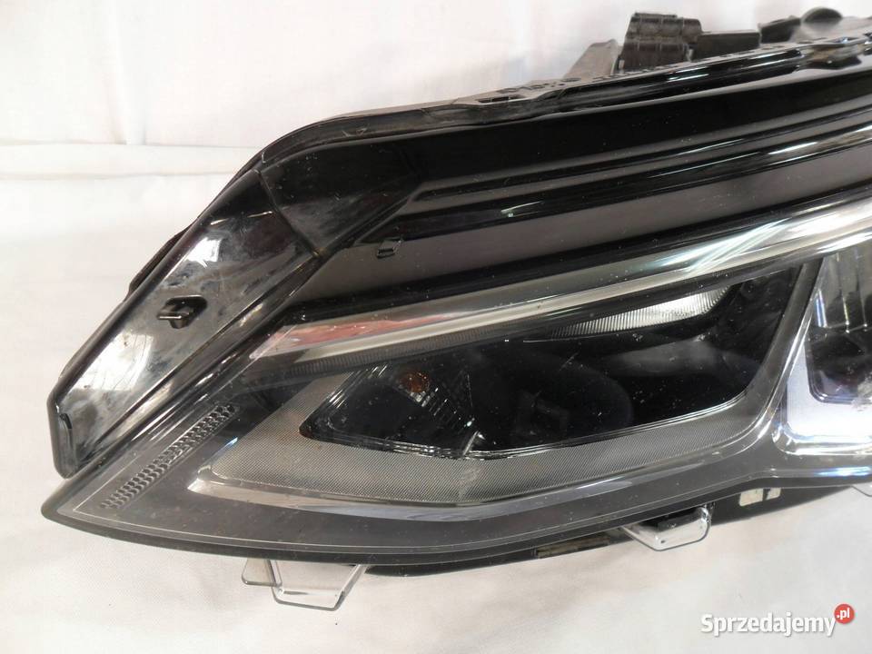 REFLEKTOR PRZÓD STRONA LEWA VOLKSWAGEN GOLF VIII Nowy Tomyśl