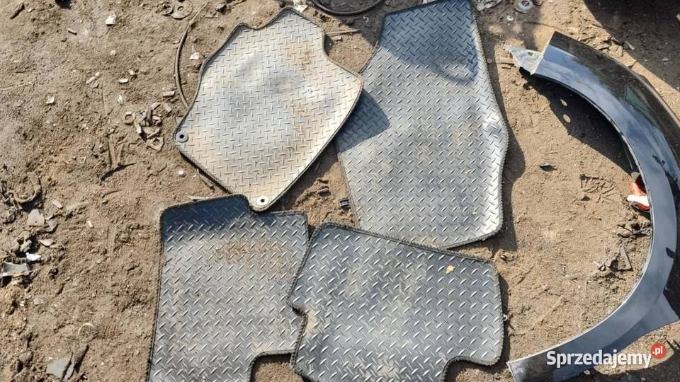 Dywaniki gumowe komplet Citroen Ds4 osobowe wielkopolskie Książ Wielkopolski