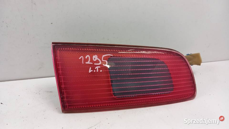 MAZDA 2 DY LAMPA TYŁ LEWA W KLAPĘ Zbierkowo
