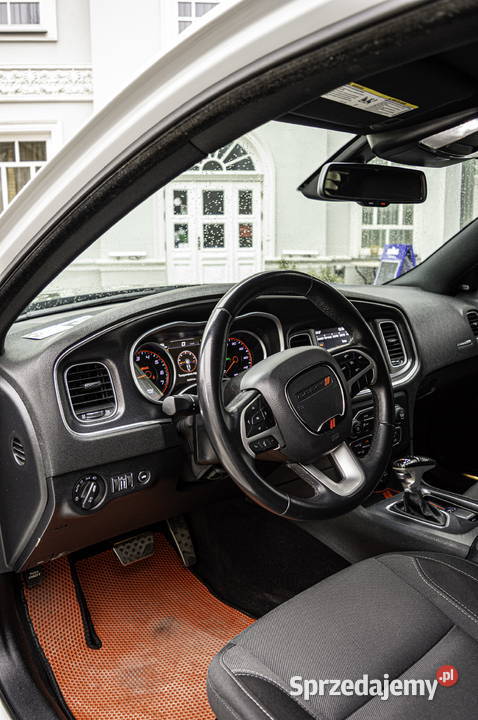 Dodge Charger 2018 Rok produkcji 2018 Kielce sprzedam