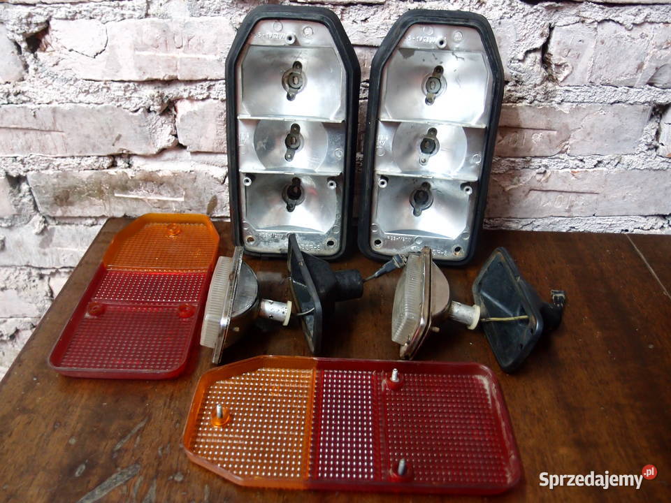 Lampy tylne do terenowego ARO 243 made in Łódź sprzedam