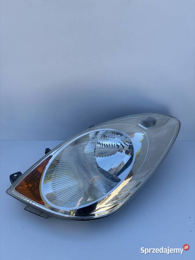 Nissan Note 0609 89902136 26060 9U 10A LAMPA Słowikowo