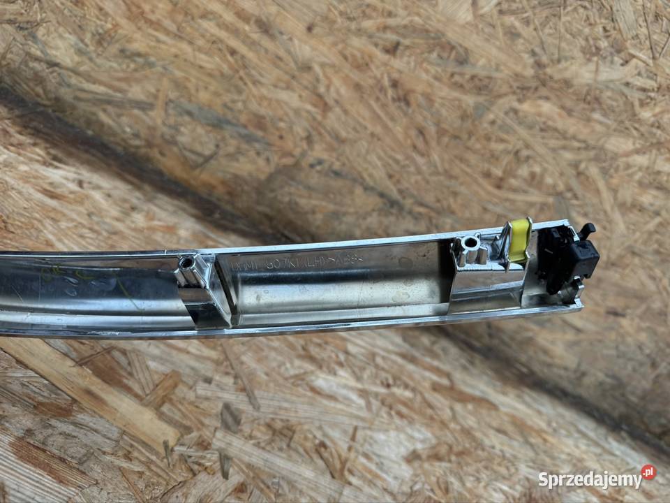 Chrom lewy lh grilla atrapy Mazda 2 19 DHM1507K1 Sieraków sprzedam