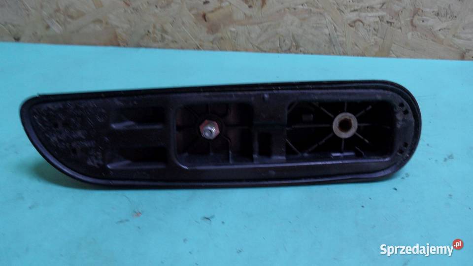 BERLINGO II 08r mocowanie relingu dach prawy