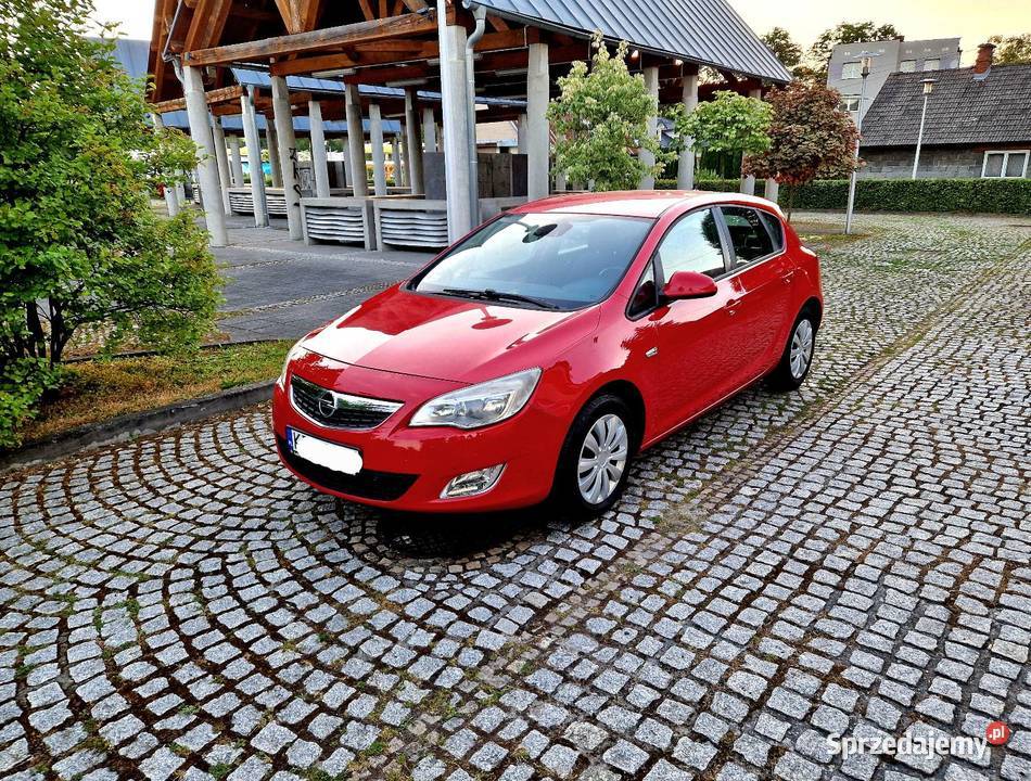 Opel Astra J 2010r 17cdTi Salon Polska Niski Rok produkcji 2010 małopolskie