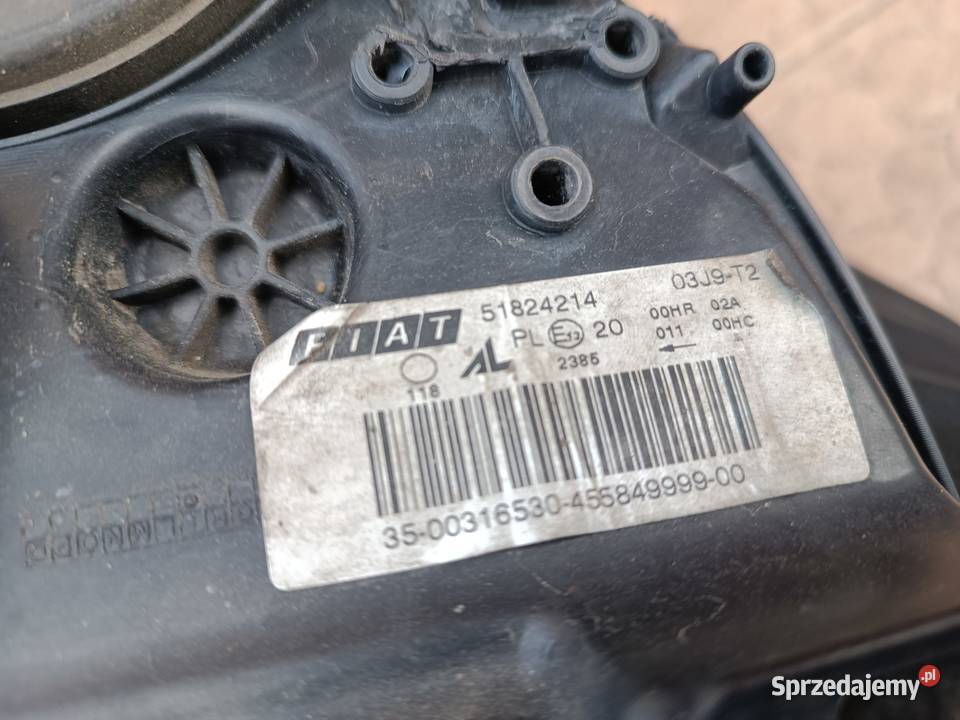 Fiat Croma 2 II fl Lift 0811 Lampa reflektor Częstochowa