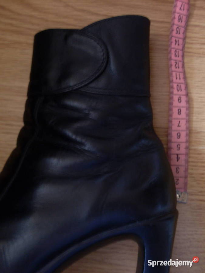 kozaczki czarne krótkie 38 botki Izdebki