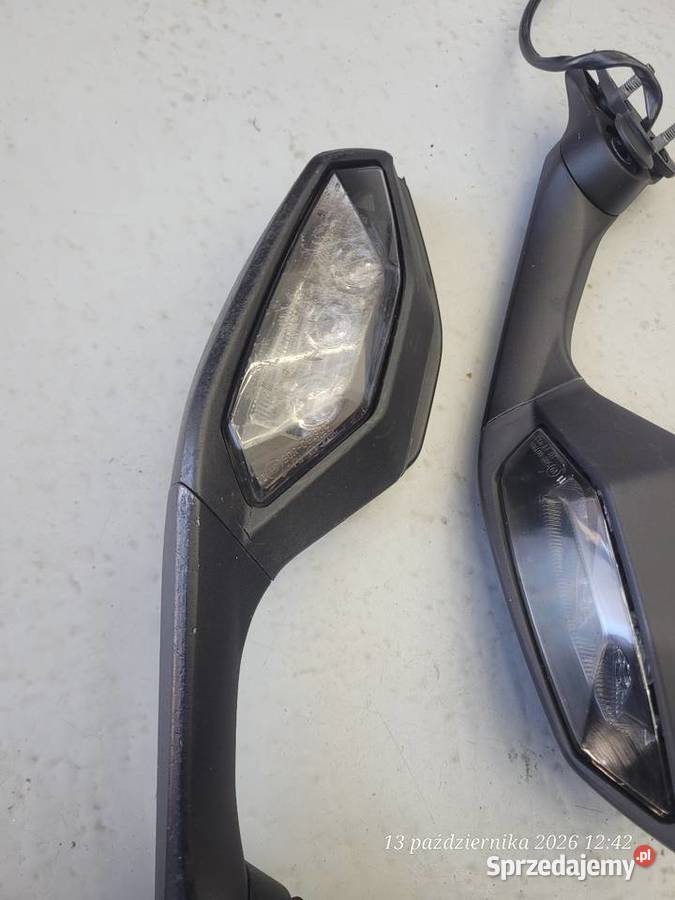 YAMAHA R1 RN 32 OEM LUSTERKO PRAWE LEWE LUSTERKA Części i akcesoria motocyklowe wielkopolskie Nowy Tomyśl