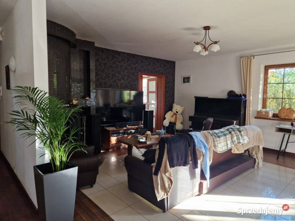 Syndyk sprzeda Udział w Nieruchomości w Lniska wolnostojący pomorskie