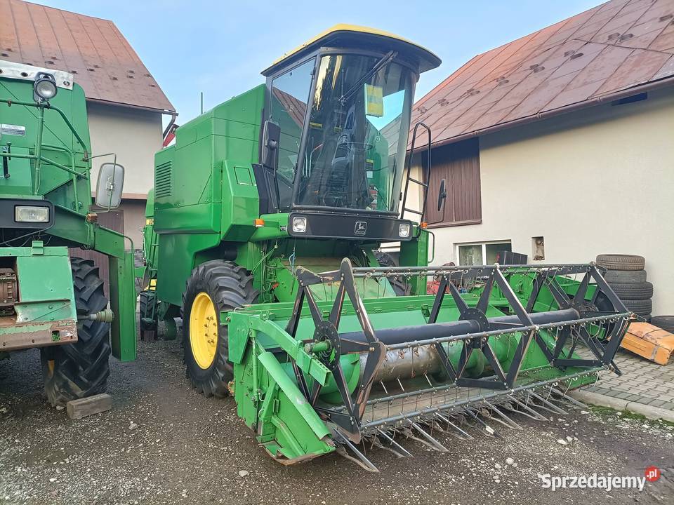 John Deere 1055 ze stołem do rzepaku Lubcza